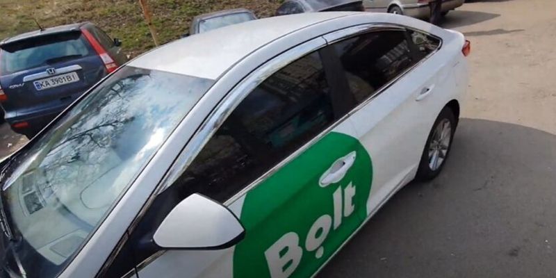 В Киеве подорожает такси Uber и Bolt: новые цены