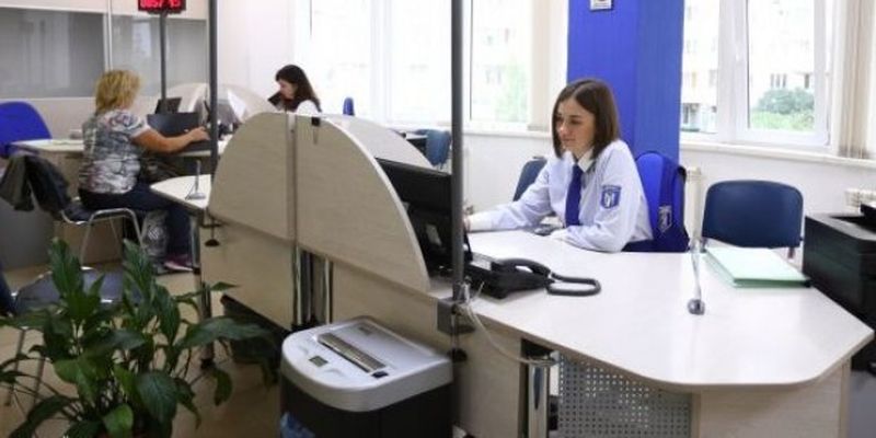 С 1 сентября в Украине будут выдавать биометрические удостоверения: кто получит