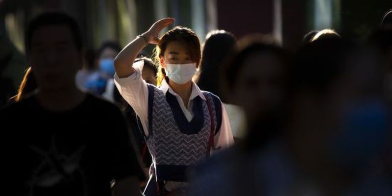 У Китаї зафіксували майже пів сотні нових випадків коронавірусу: більшість хворих не має симптомів