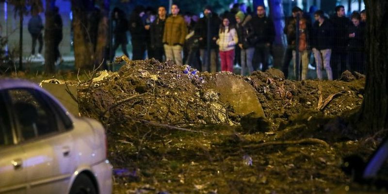 В столице Хорватии с неба упал неизвестный объект