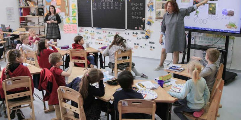 Львівську вчительку вигнали з роботи, бо навчала діток переселенців української мови