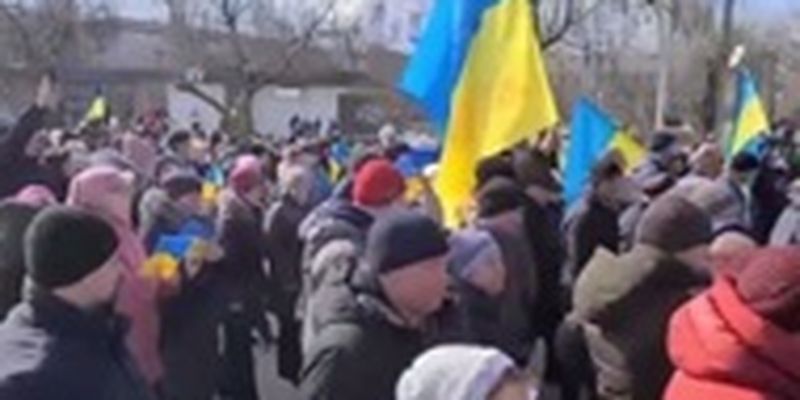 В Бердянске люди вышли на митинг против российской оккупации