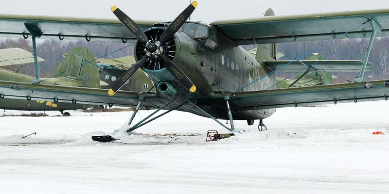 На борту находились 12 человек: в России из-за обледенения рухнул самолет