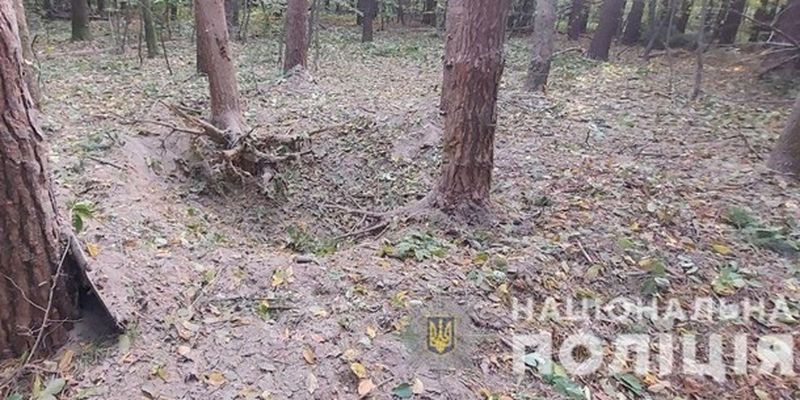 На Буковине мужчина погиб при взрыве снаряда в лесу