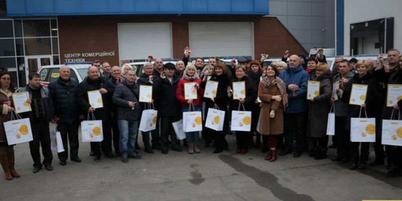 «200 скорых для Украины»: спасти миллионы жизней