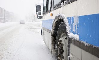 В российском Питере коллапс из-за снегопада. В городе больше сотни ДТП