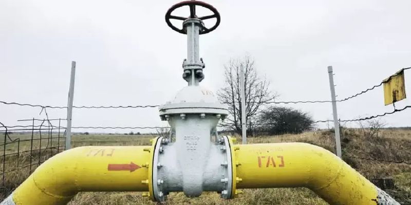 На западе Украины тысячи абонентов без газа из-за повреждений газопроводов
