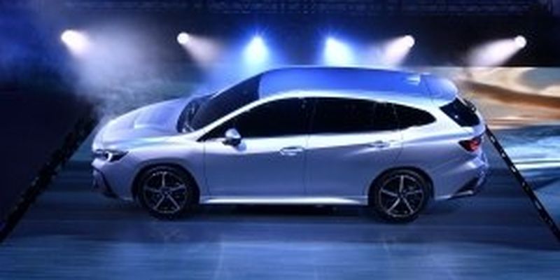 Новый универсал Subaru Levorg поймали «живьём»