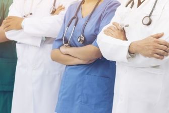 Минздрав предоставит дополнительное финансирование для выплат зарплаты врачам