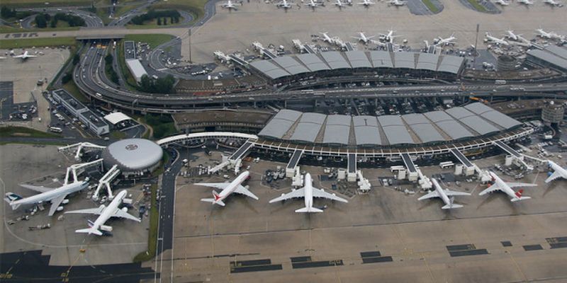 Аэропорты Парижа не работали полчаса из-за технического сбоя