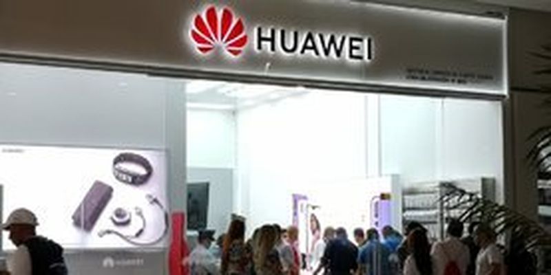 В США планируют запретить экспорт большинства товаров китайской Huawei – BBC