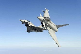 Британські винищувачі перехопили військові літаки РФ