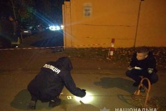 В Киеве неизвестные на улице расстреляли мужчину