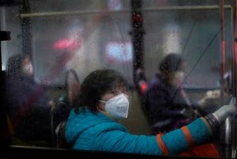 Китайці через коронавірус божеволіють, на карантин закрили навіть "готівку"