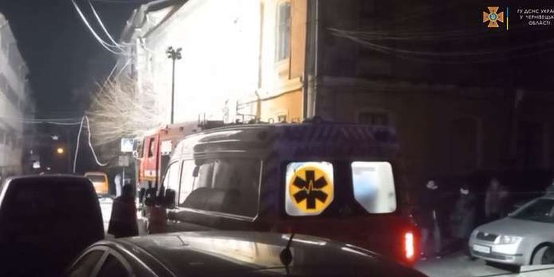 Внаслідок вибуху газу у квартирі в Чернівцях травмувалися двоє людей