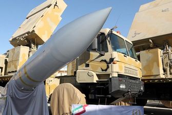 Иран продемонстрировал баллистическую ракету с новой боеголовкой