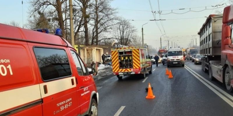 На Прикарпатье в смертельное ДТП попали шесть авто