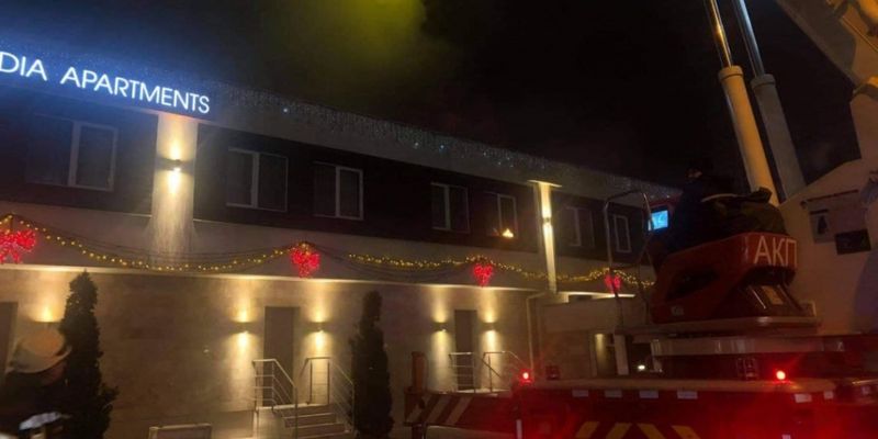 Пожежа в одеському готелі: слідчі розглядають кілька причин займання