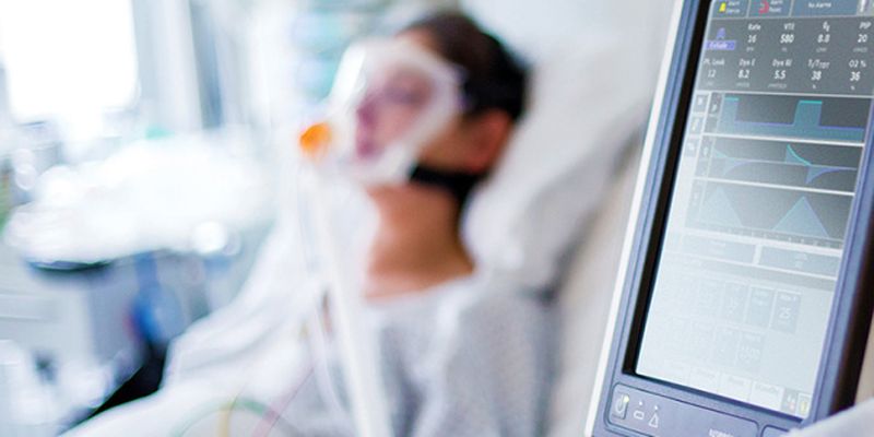 Потребление кислорода в больницах Киева за осенью COVID-волну выросло в три раза – Кличко