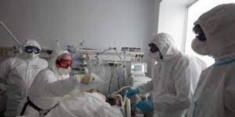 Массовая вакцинация не остановит пандемию COVID-19, – китайский вирусолог