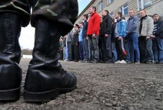 Крымчанам следует сообщать о случаях мобилизации на горячую линию