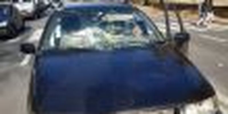 В Харькове водитель легковушки сбил женщину с двумя детьми