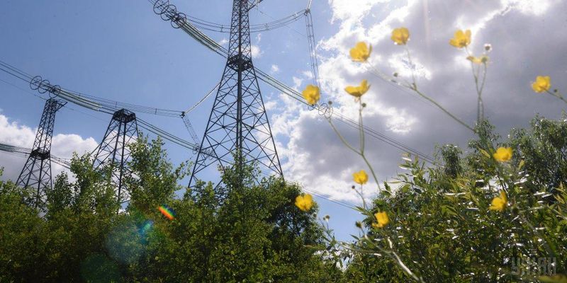 Forbes: Україні потрібна сучасна мережа електропостачання, щоб перемогти у війні