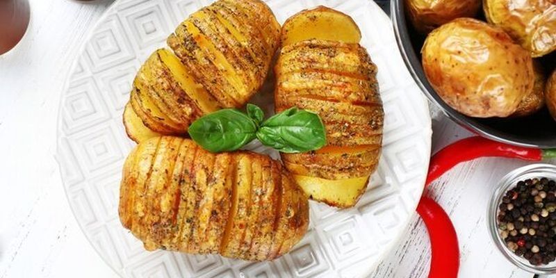 Хрустящий запеченный картофель с пармезаном: рецепт от Эктора Хименеса-Браво