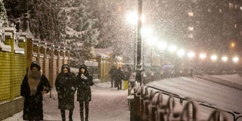 В Новый год со снегом: какой будет погода в новогоднюю ночь/Прогноз погоды на новогоднюю ночь и 1-2 января