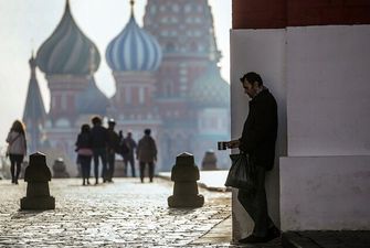 "Нищают еще больше": россиянам предрекли проблемы из-за банков