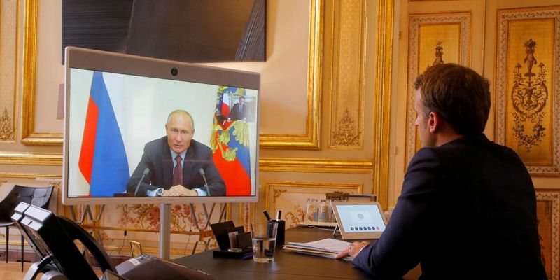 Кремль хочет обсудить ситуацию на Донбассе с Меркель и Макроном, но без Зеленского