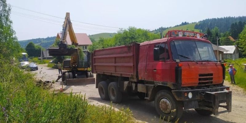 На Закарпатье начали ремонт дороги к еще двум туристическим «магнитам»