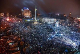 Годовщина начала Революции Достоинства: фото, видео и хронология событий