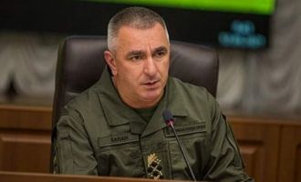Полетели головы: командующий Нацгвардией подал в отставку, военные чиновники отстранены