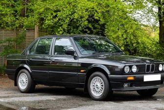 В Великобритании обнаружен 32-летний BMW E30 в состоянии нового авто
