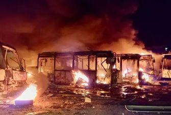 Обстрелы Днепра и Николаева: Есть жертвы Сгорели около 100 автобусов