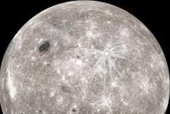 Китайский луноход показал странные камни с обратной стороны Луны
