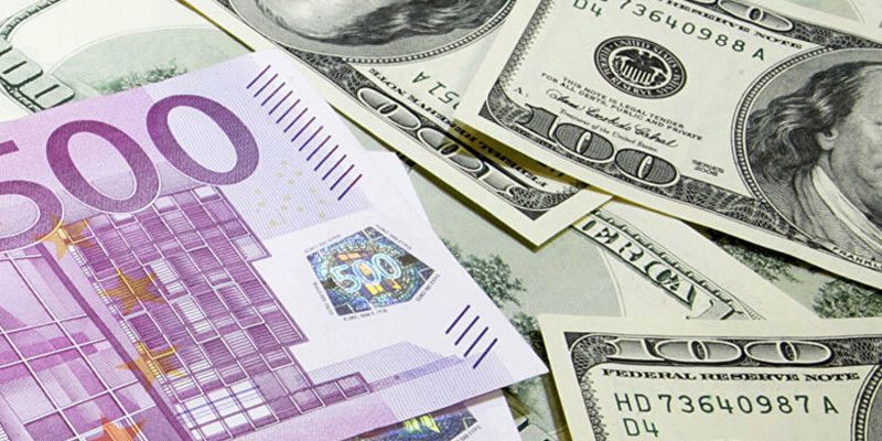 Доллар и евро в Украине продолжили снижение - точный курс валют на сегодня