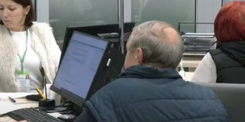 Автоматический перерасчет пенсий: через две недели некоторым украинцам прибавят более 500 грн