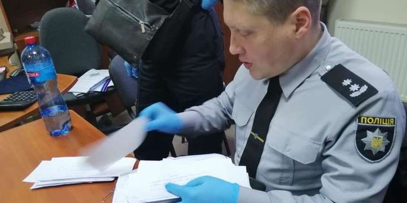 Поліція відкрила понад 300 кримінальних справ через порушення на виборах
