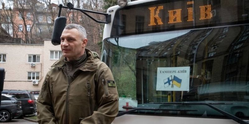 Киев получил три пассажирских автобуса от финского города Тампере