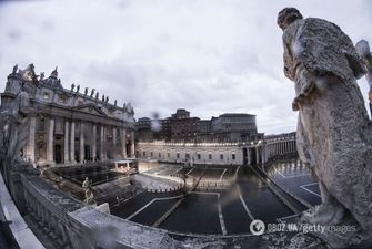 Франциск помолился о спасении мира от пандемии на пустой площади