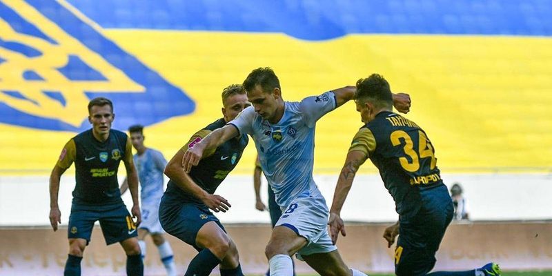 Динамо победило Днепр-1 в центральном матче 17-го тура УПЛ