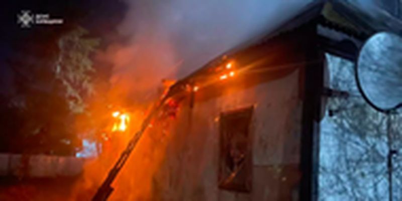 На Киевщине при пожаре погибли женщина и ребенок