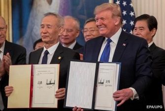 США і Китай підписали першу фазу торгової угоди, перервавши торгову війну