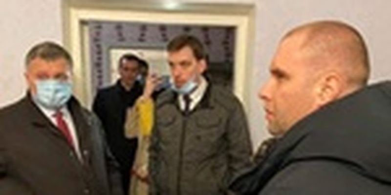 Гончарук в Новых Санжарах: Эвакуированные украинцы находятся в полной безопасности