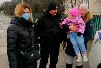 Свекровь держала под замком: в Житомирской области женщине вернули двухлетнюю дочь