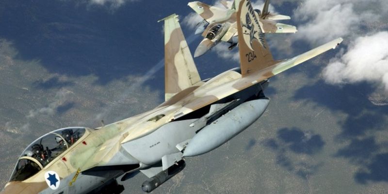 Израиль наносит удары по объектам ХАМАС в секторе Газа