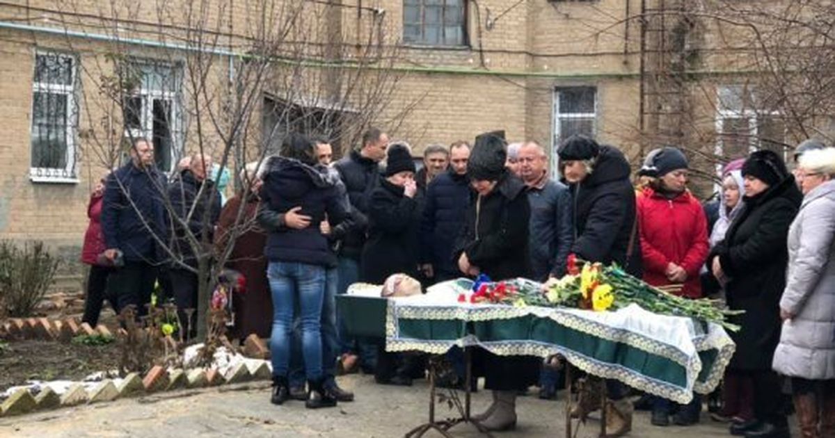 Апостроф новости украина. Похорон Артема Мирошниченко Бахмут. Похороны Артема погибшего на Украине.