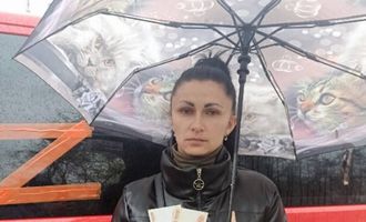 Умереть за 100 долларов в Украине: фото "флешмоба" со вдовами оккупантов